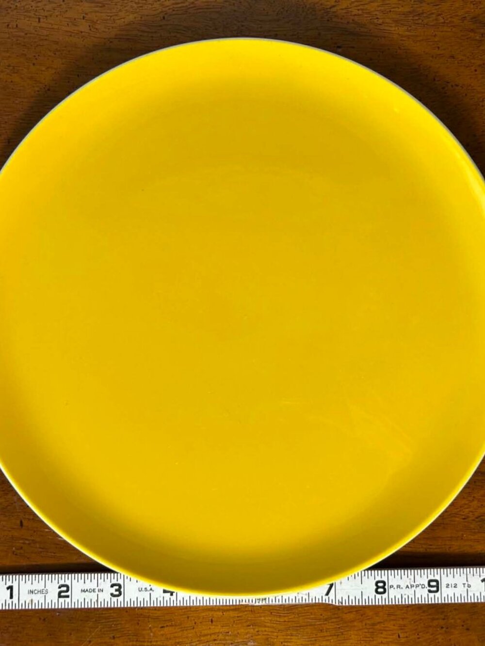 Lagardo Tackett yellow dinner plate - Picture 6 of 10